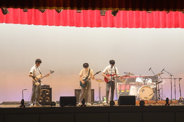 軽音 (2).JPG